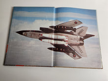 Fighter Aircraft in Colour - Bill Gunston