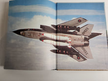 Fighter Aircraft in Colour - Bill Gunston