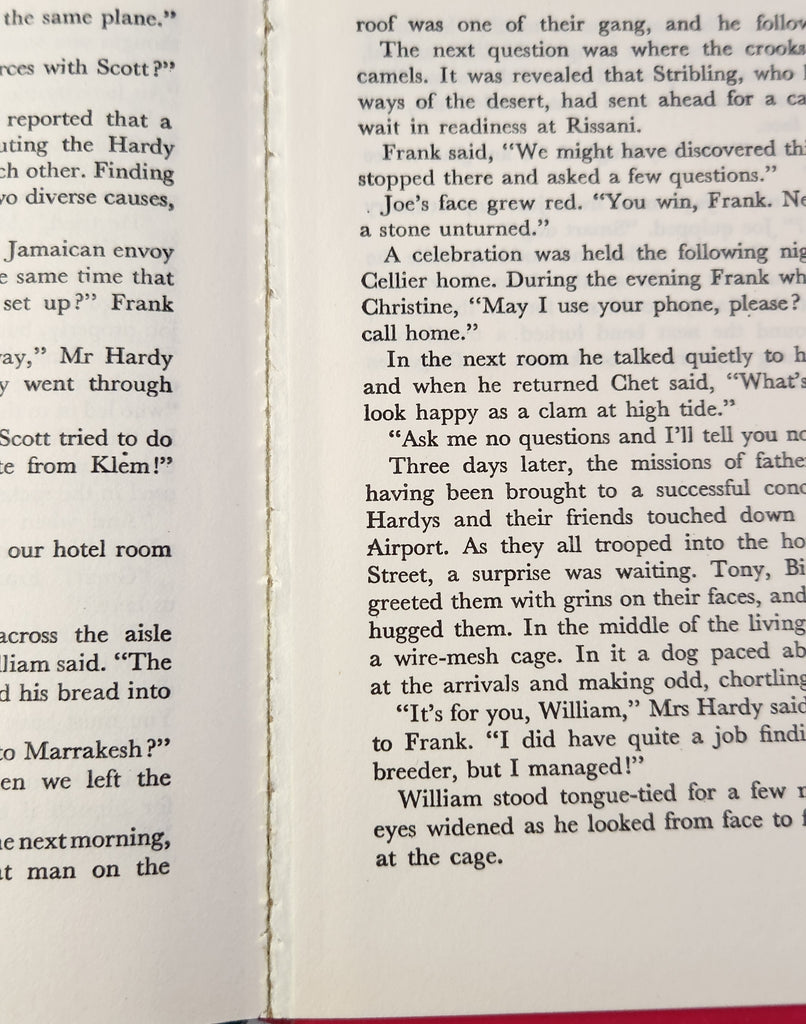 The Hardy Boys Series; The Mysterious Caravan - Franklin W. Dixon