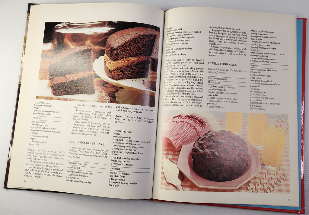 Desserts, Cakes and Biscuits for Australians - Marshall Cavendish Books