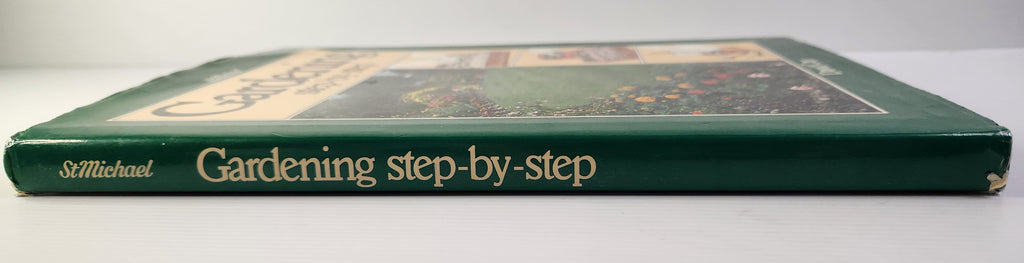 Gardening Step-By-Step - David Carr