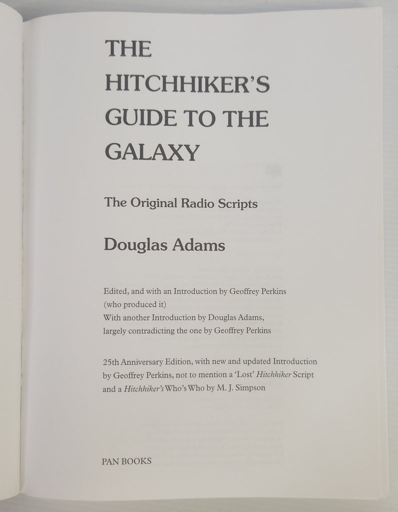 The Hitchhiker's Guide to the Galaxy: The Original Radio Scripts - Douglas Adams and Geoffrey Perkins (Editor)