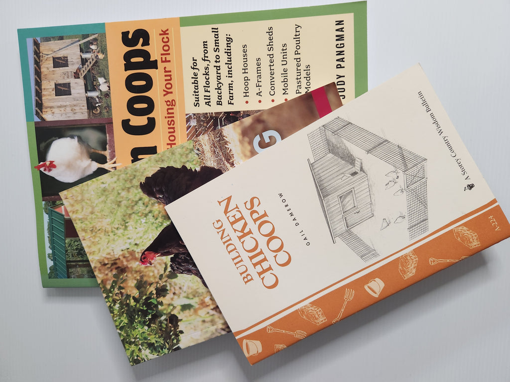 Keeping Chickens and Building Chicken Coops - 3 Book Bundle