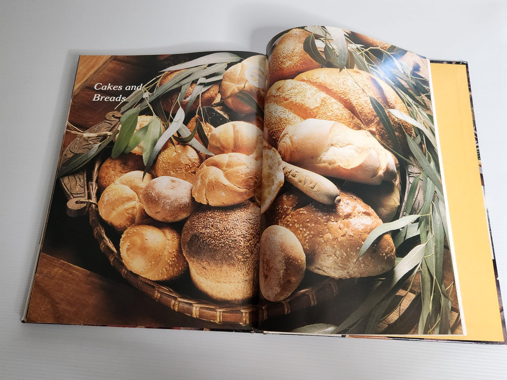 The Complete Australian Barbecue Kettle Cookbook - Ross McDonald & Margaret Kirkwood