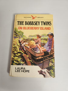 The Bobbsey Twins on Blueberry Island - Laura Lee Hope