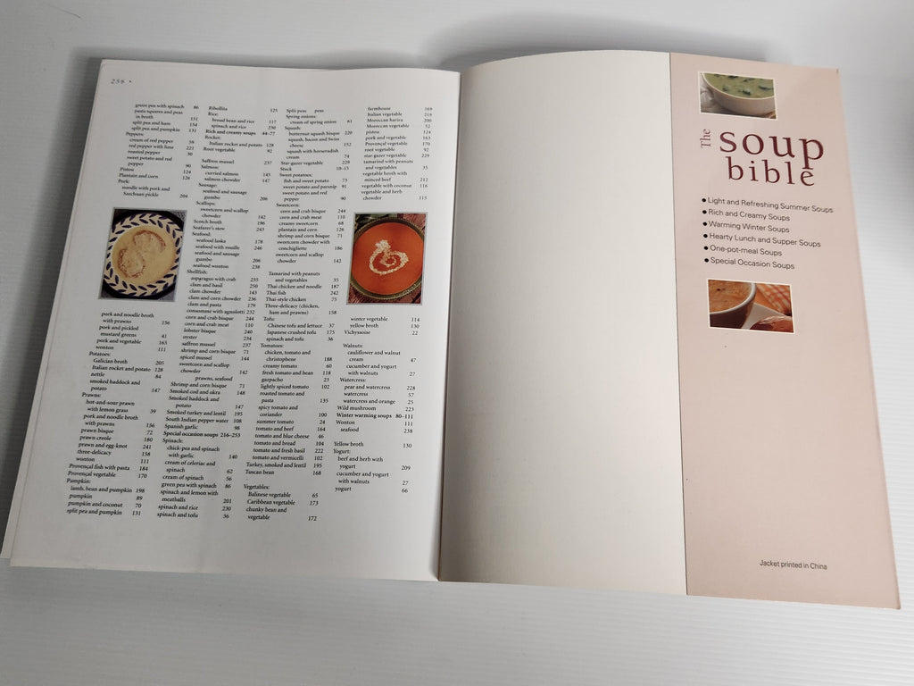 The Soup Bible - Debra Mayhew (Editor)