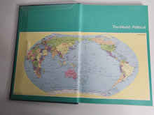 Philips' Illustrated Atlas of Australia - Colin Green & Colin Critchell (Eds.)