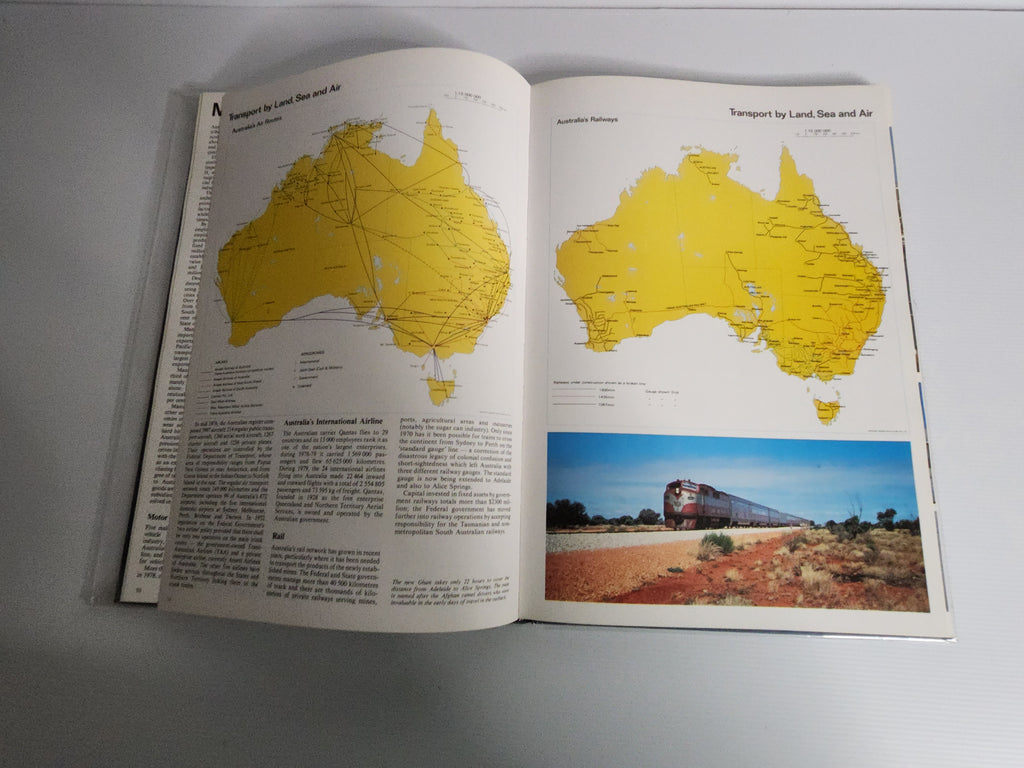 Philips' Illustrated Atlas of Australia - Colin Green & Colin Critchell (Eds.)